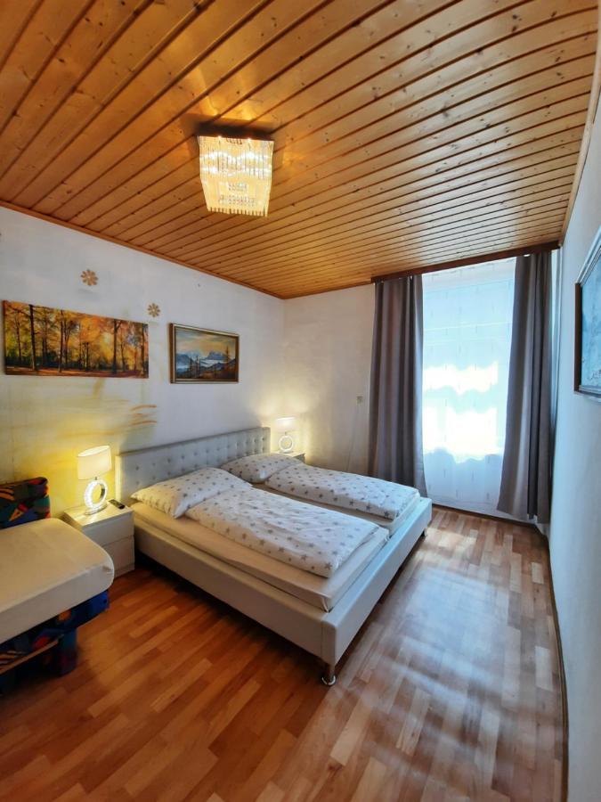 Gaestehaus Zur Post - Heritage Inn ชปิทัล อัม เพิร์ม ภายนอก รูปภาพ